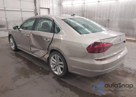 2017 Volkswagen Passat 1.8T Sel Premium from USA, damaged, VIN 1VWCT7A35HC015378